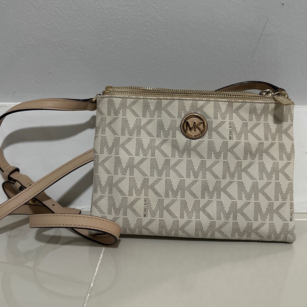 Michael Kors crossbody